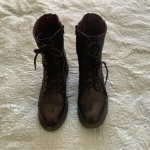Steve Madden black leather  lace up and zipper combat boots